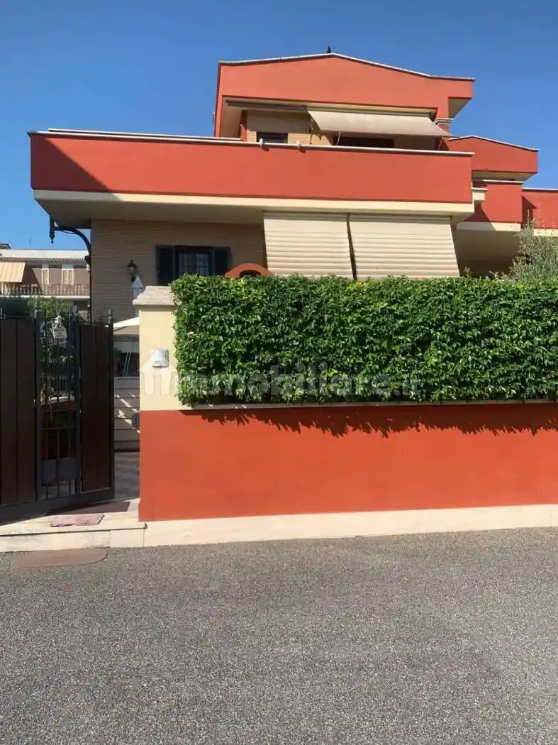 Villa in vendita a Roma