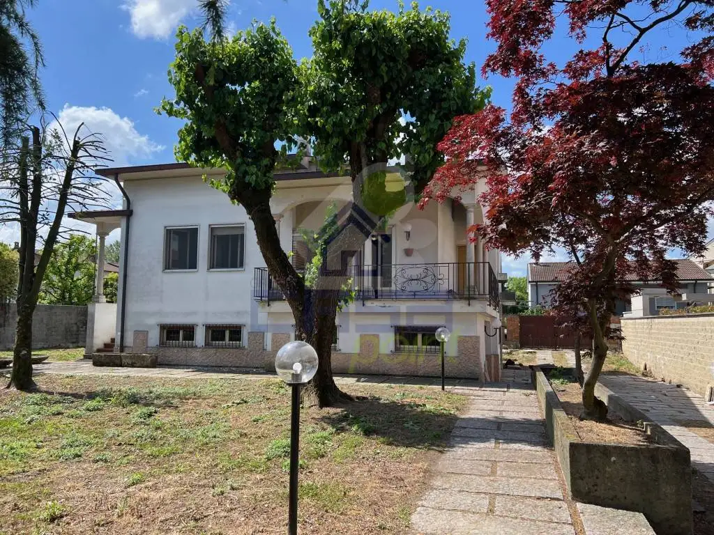 Villa in affitto a Cremona