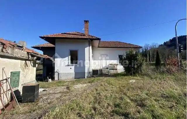 Appartamento in vendita a Sesto Calende