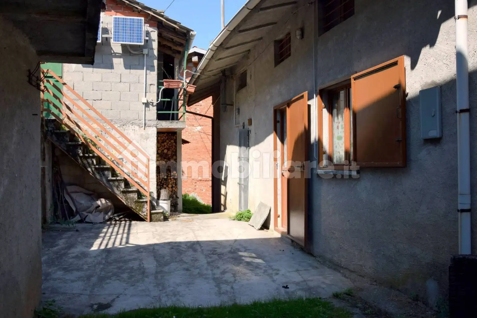 Casa indipendente in vendita a Villar Focchiardo