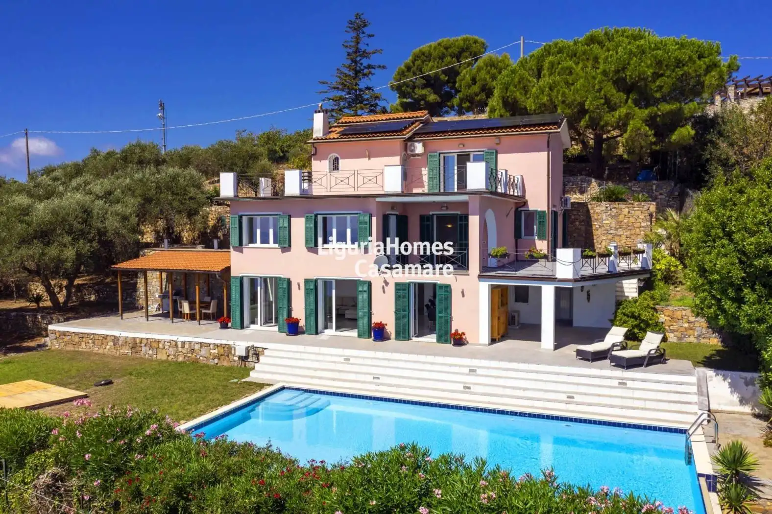 Villa in vendita a Imperia