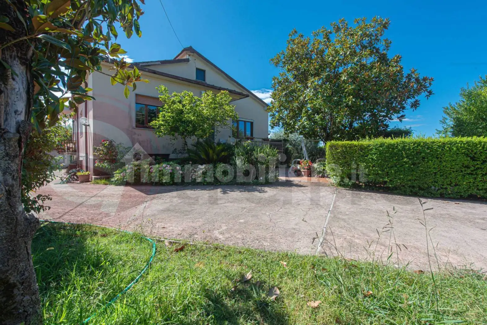 Casa indipendente in vendita a Colfelice