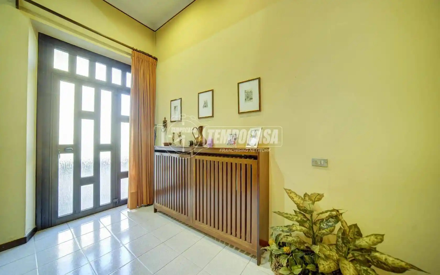 Appartamento in vendita a Azzate