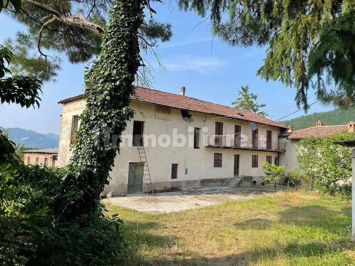 Rustico - Casale in vendita a Vesime