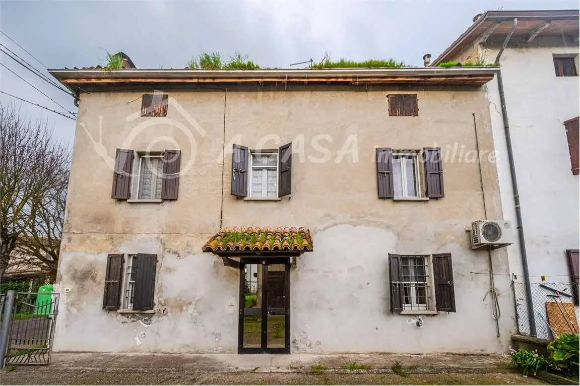 Casa indipendente in vendita a Polesine Zibello