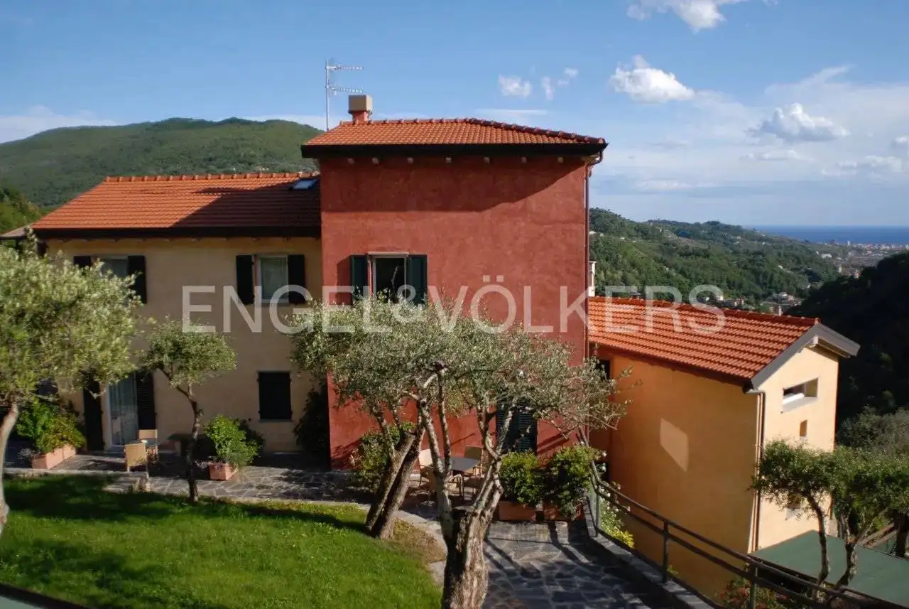 Rustico - Casale in vendita a Carasco