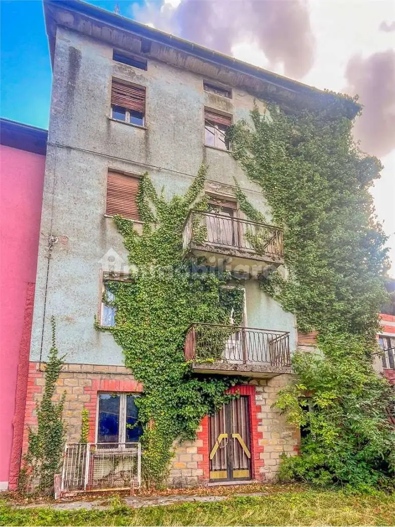 Casa indipendente in vendita a Casina