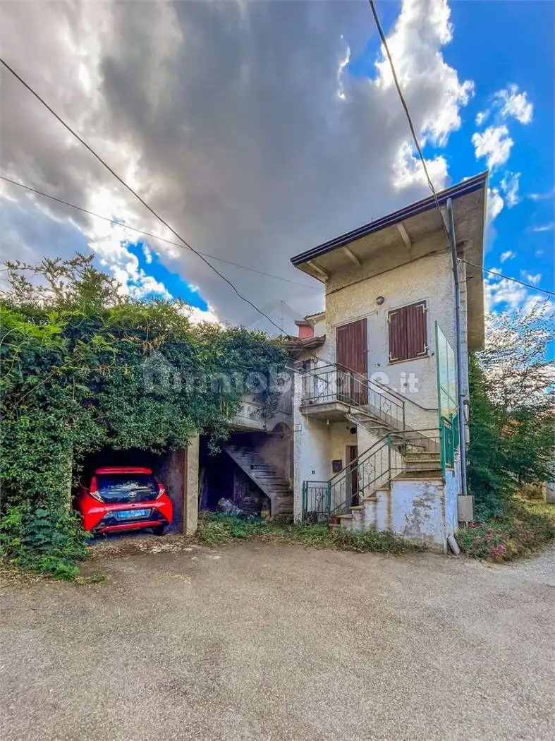 Casa indipendente in vendita a Casina