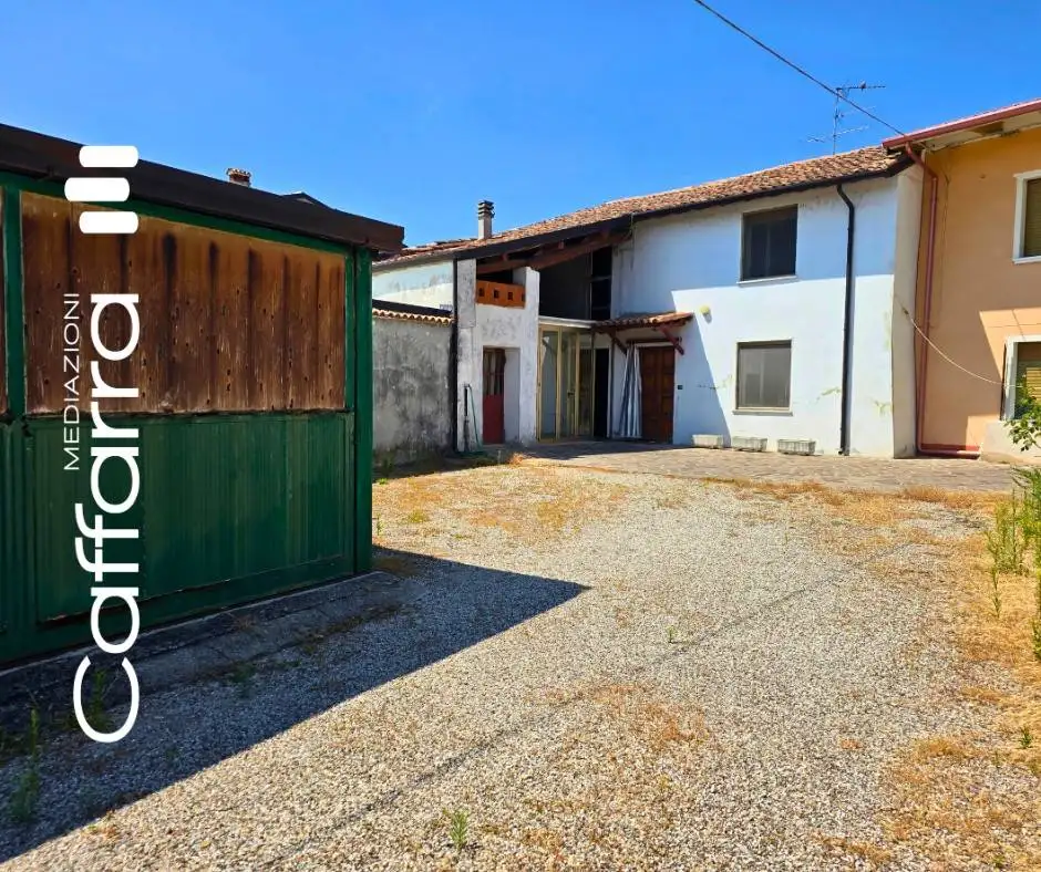 Casa indipendente in vendita a Volta Mantovana