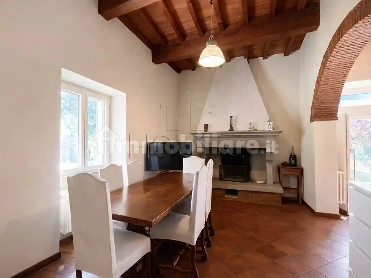 Rustico - Casale in vendita a Arezzo