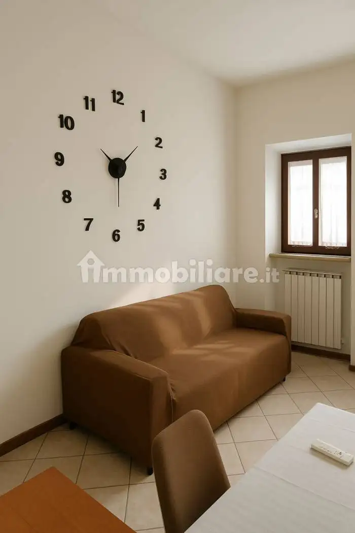 Bilocale via Solferino 82/2, Cadrezzate con Osmate