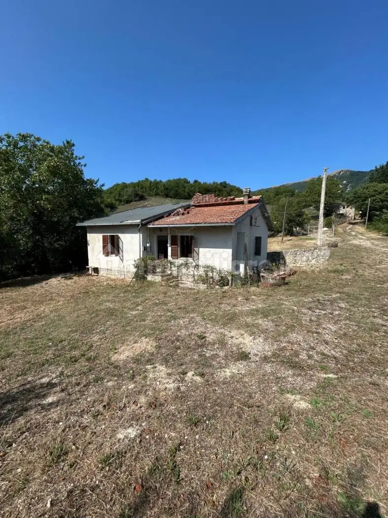 Rustico - Casale in vendita a Cerreto di Spoleto