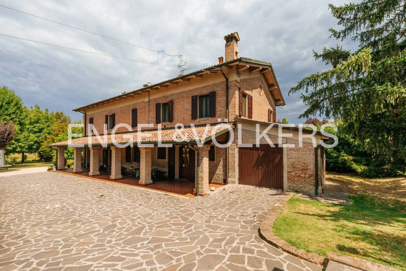Villa in vendita a Valsamoggia