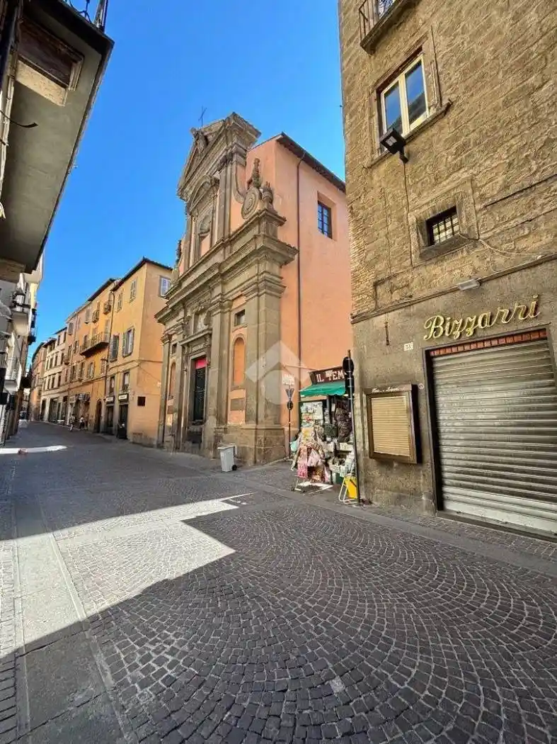 Appartamento in vendita a Viterbo