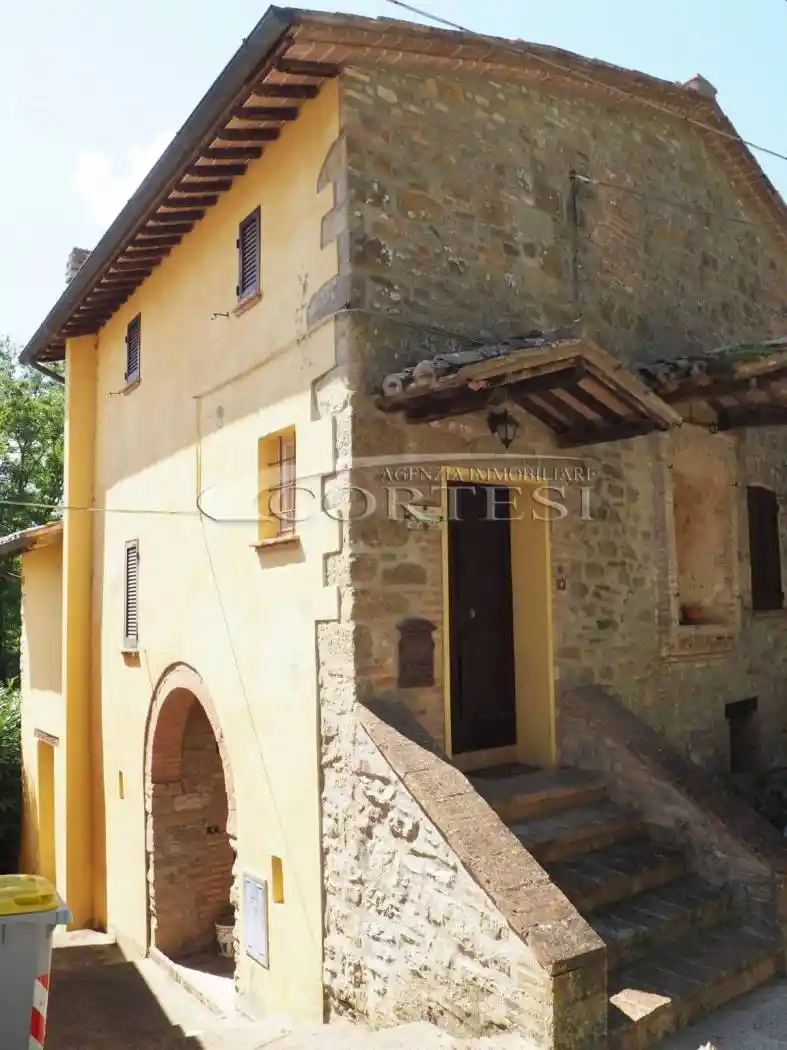 Casa indipendente in vendita a Perugia
