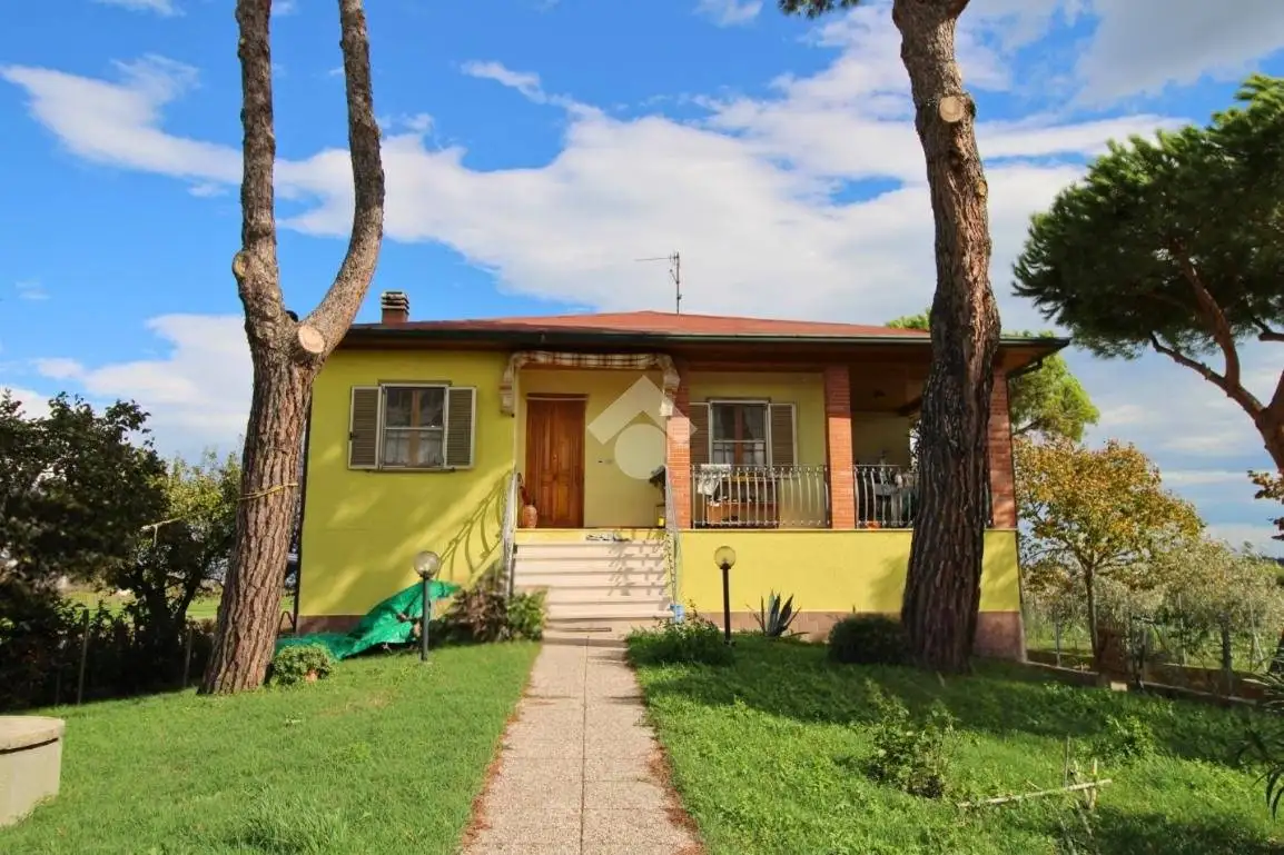 Casa indipendente in vendita a Rimini