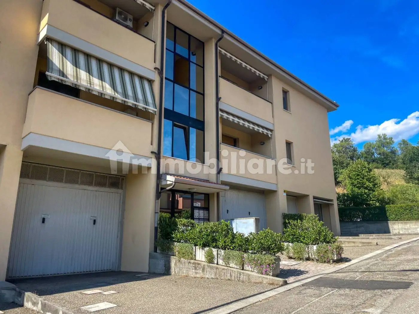 Quadrilocale via Luca Ghini 7, Centro, Casalfiumanese - foto 2