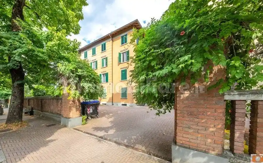 Appartamento in vendita a Montechiarugolo