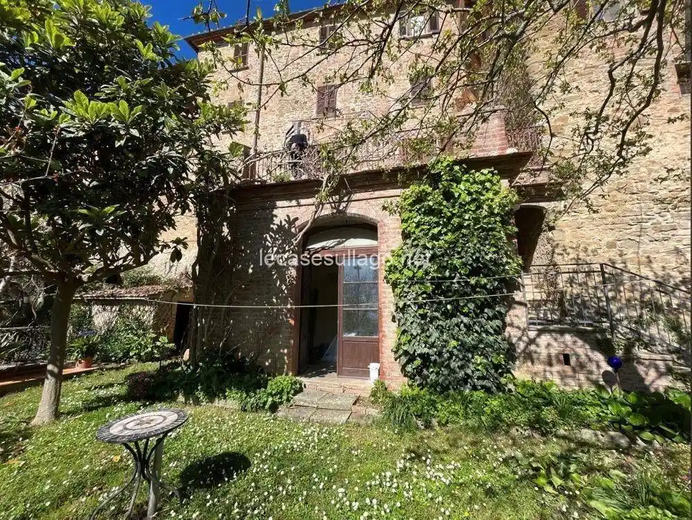Appartamento in affitto a Panicale