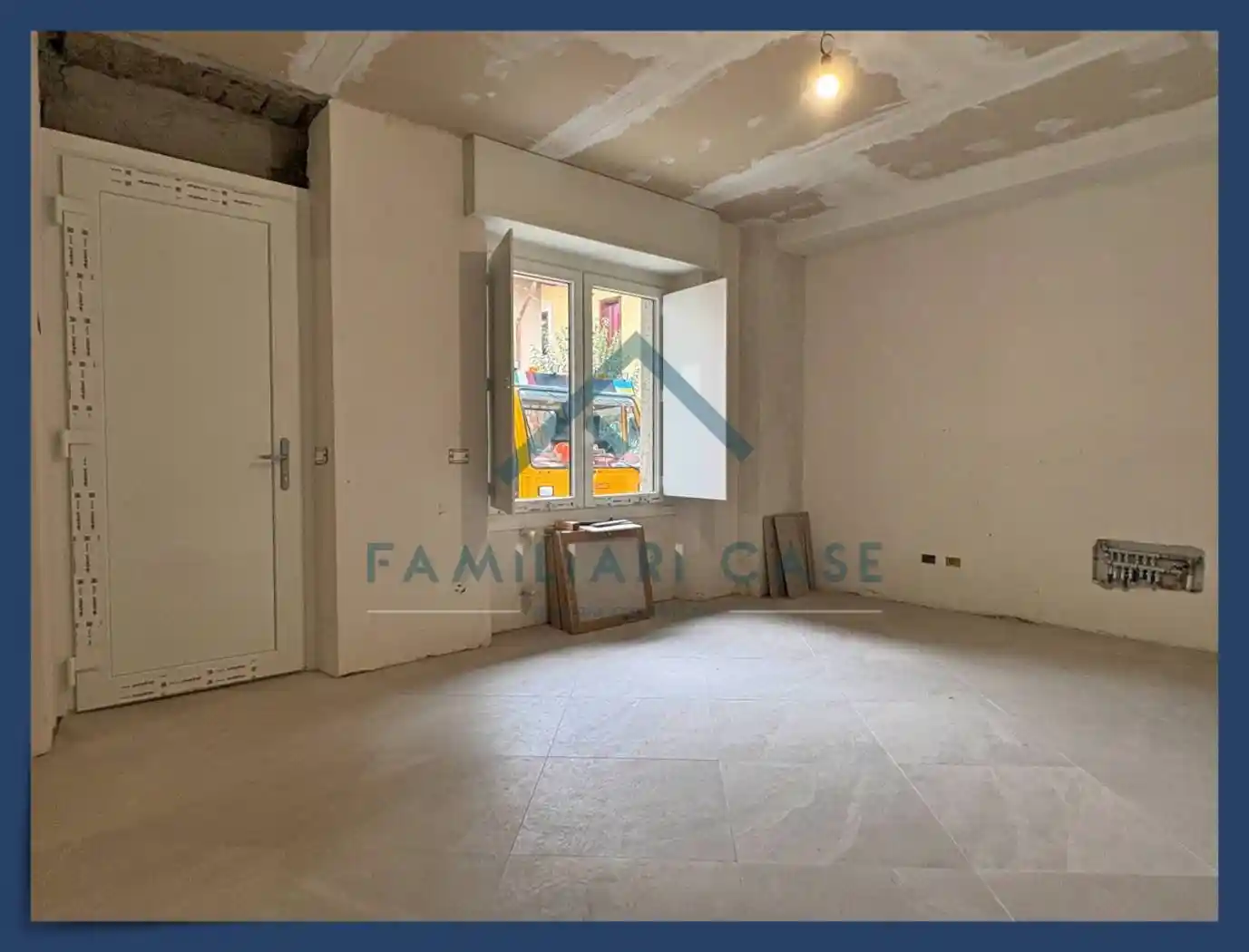 Appartamento in vendita a Gazzada Schianno