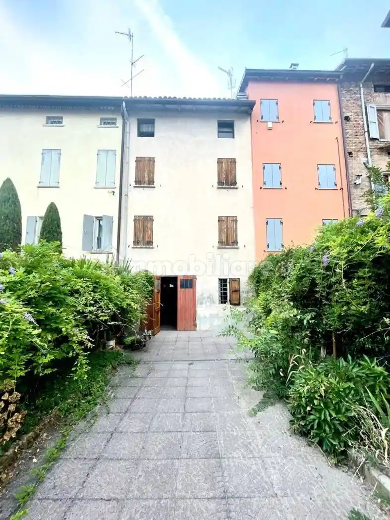 Casa indipendente in vendita a Carpi