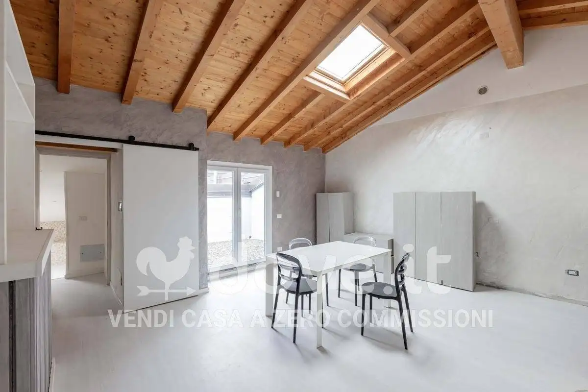 Appartamento in vendita a Mesenzana