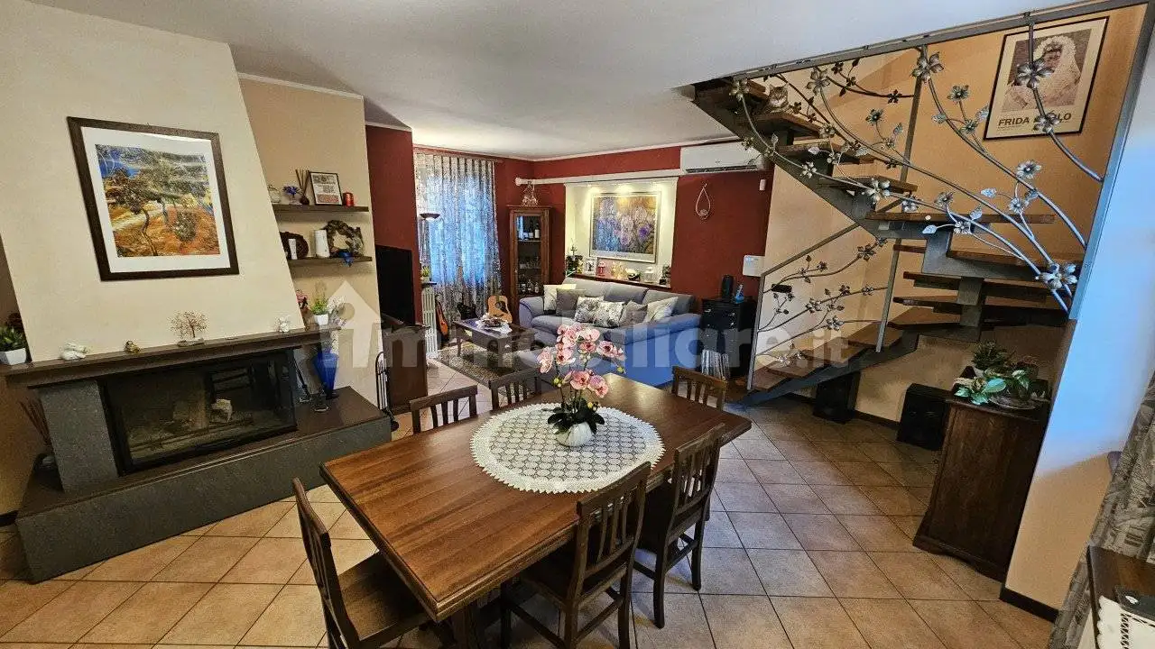 Casa indipendente in vendita a Isola d'Asti