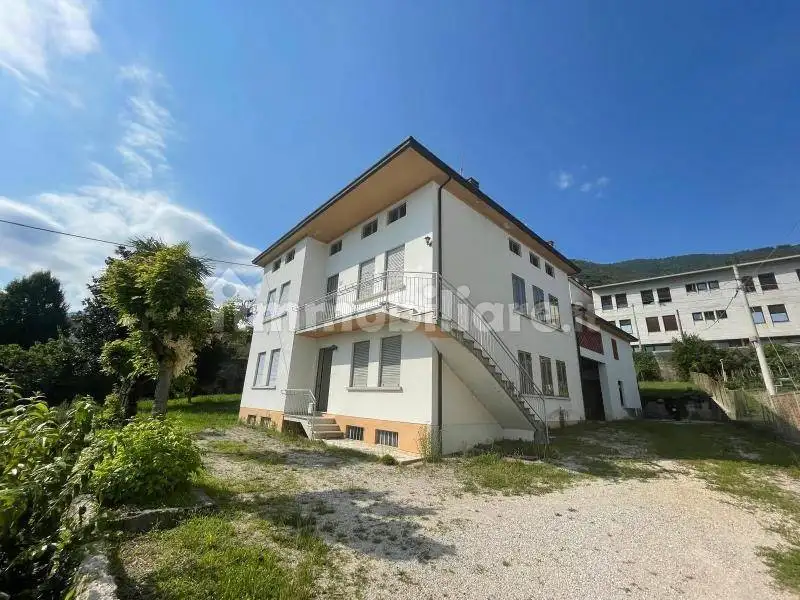 Villa in vendita a Santorso