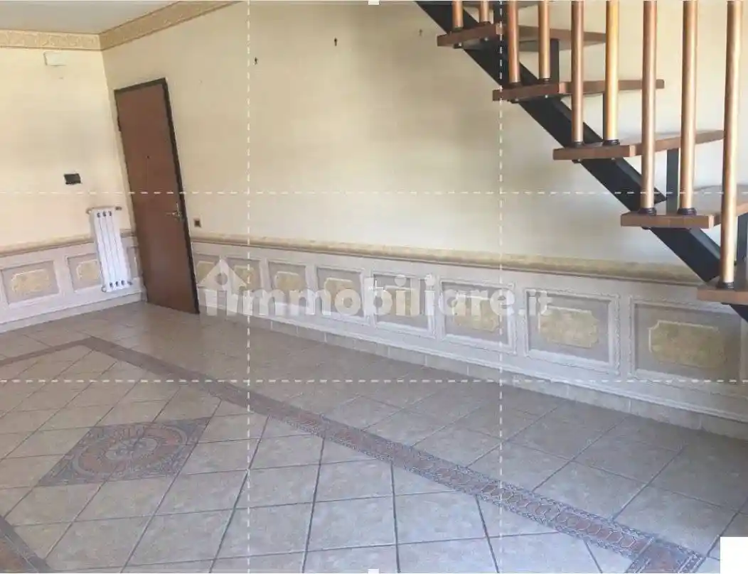 Appartamento via Salvatore Pescatori 107, Emanuele II, C. Colombo, Morelli e Silvati, Avellino - foto 2