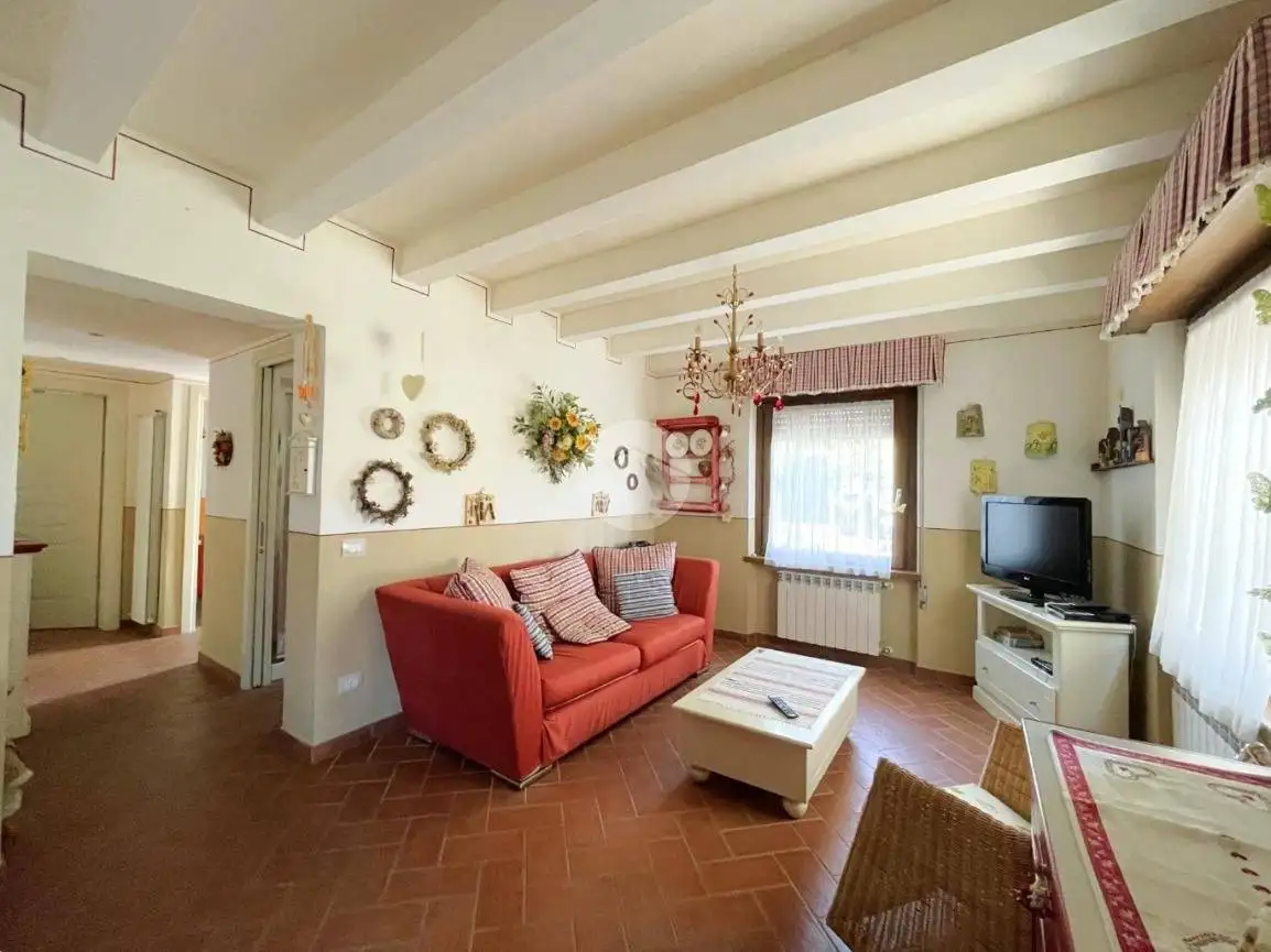 Trilocale via Trento 10, Centro, Borno - foto 2