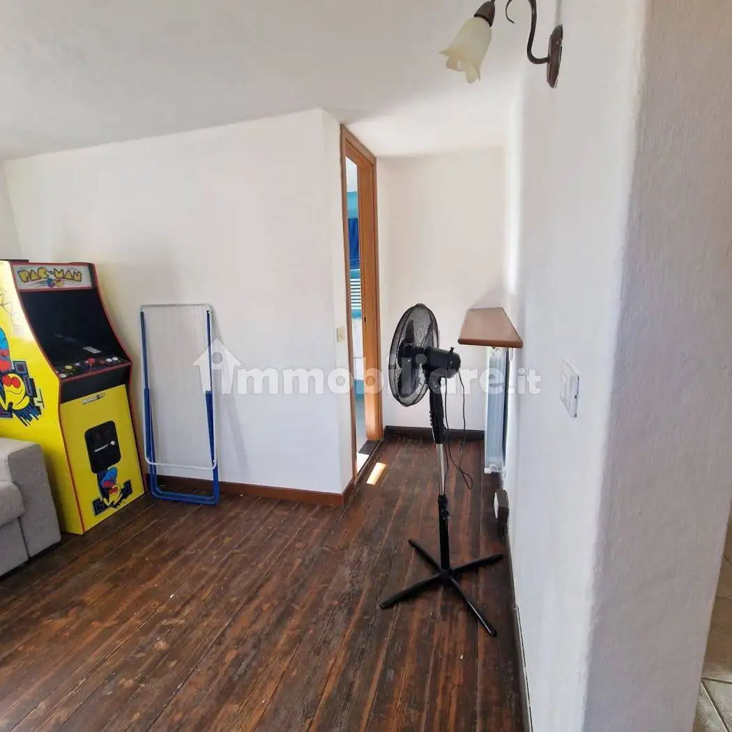 Bilocale piazza Stefano Botto 11, Centro, Borzonasca - foto 3