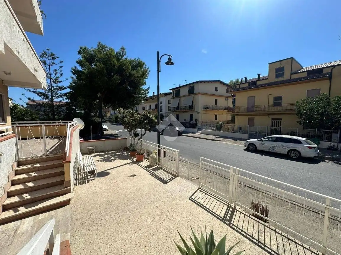 Trilocale viale Calabria 72, Marina, Amendolara - foto 2