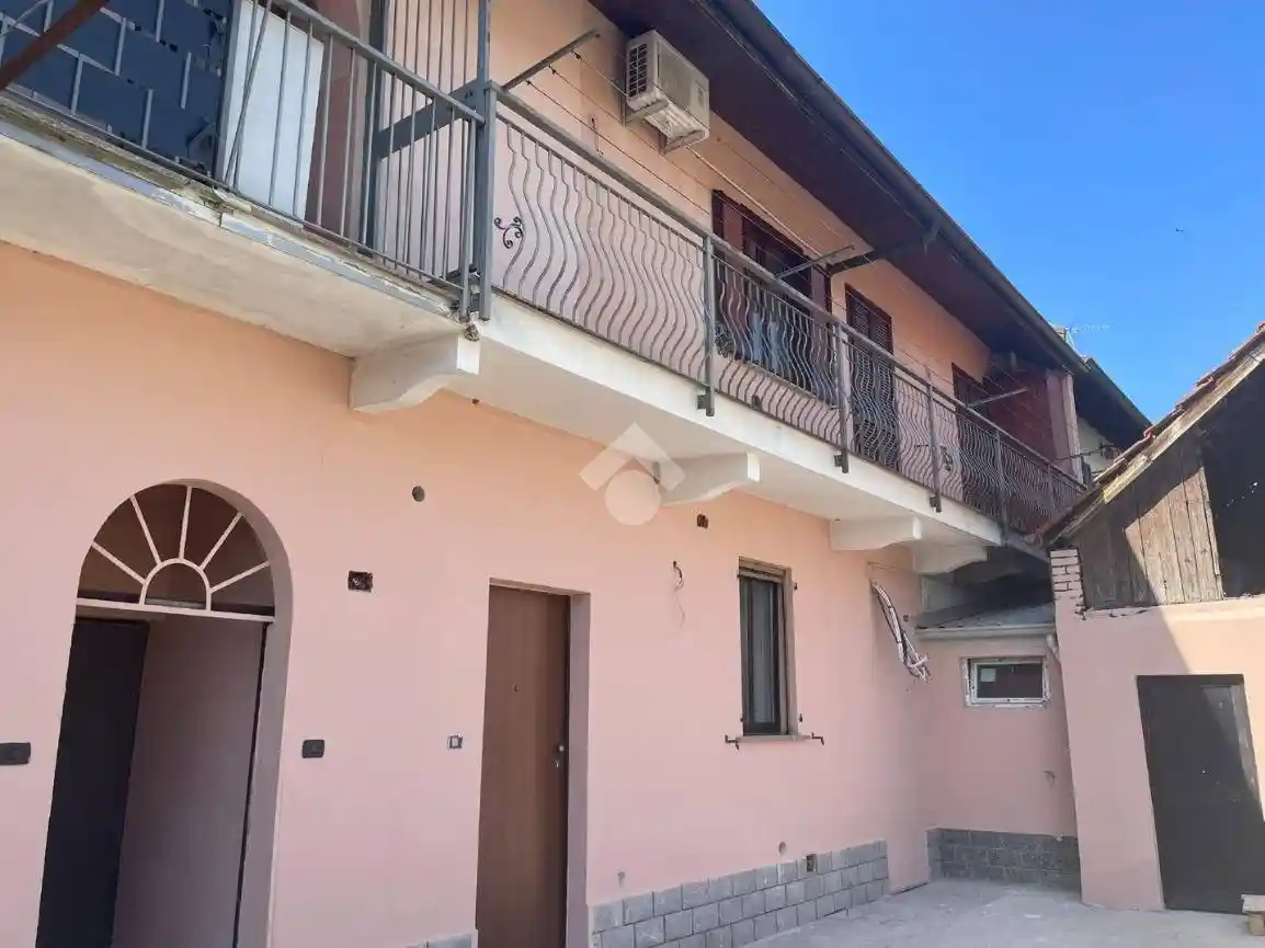 Appartamento in vendita a Cardano al Campo