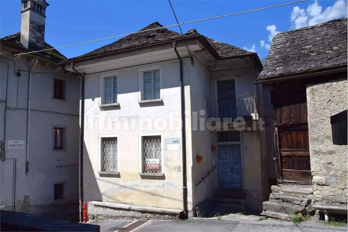 Casa indipendente in vendita a Bannio Anzino