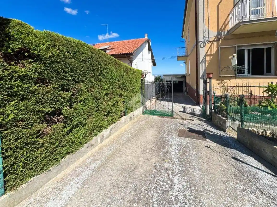 Terratetto plurifamiliare Strada Madonna Della Vittoria 26, Chieti Città, Chieti - foto 4