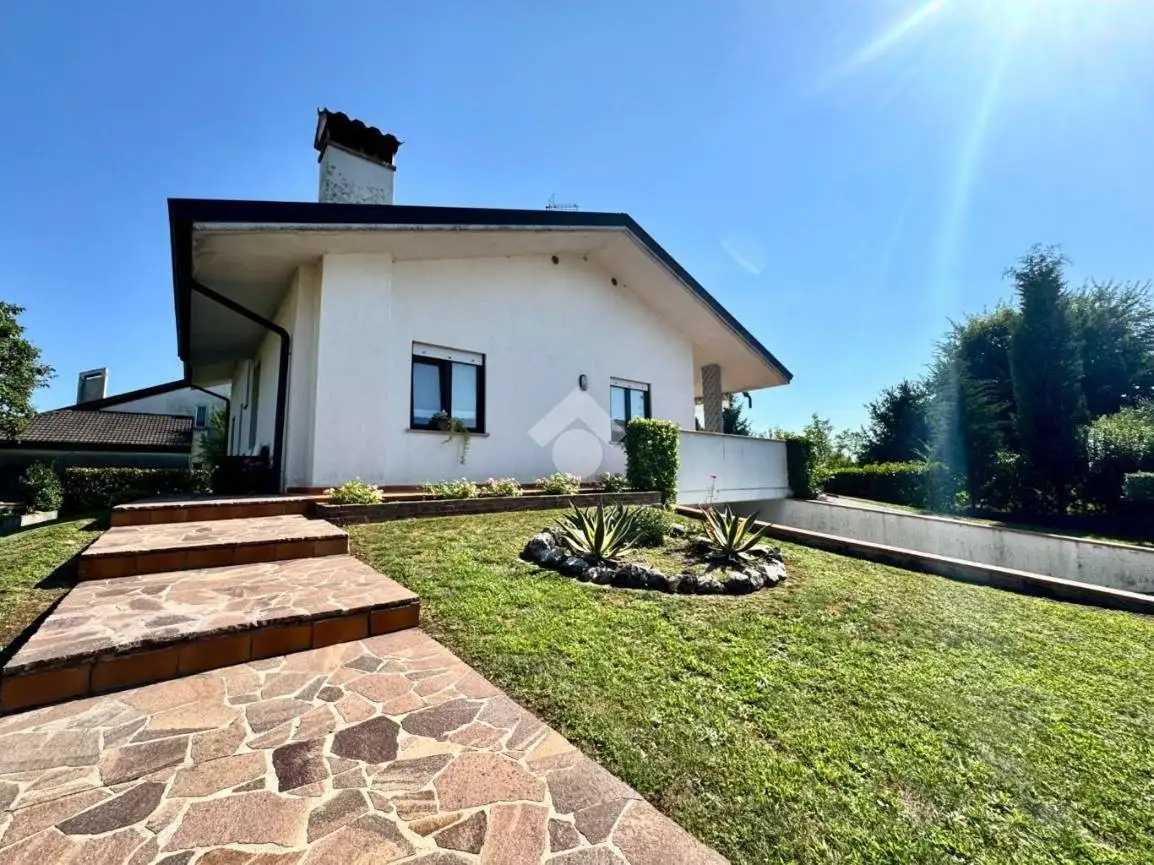 Villa in vendita a San Giovanni al Natisone