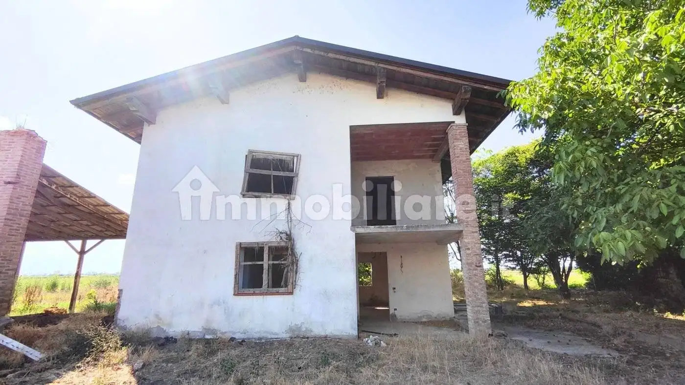 Villa in vendita a San Pietro in Cerro