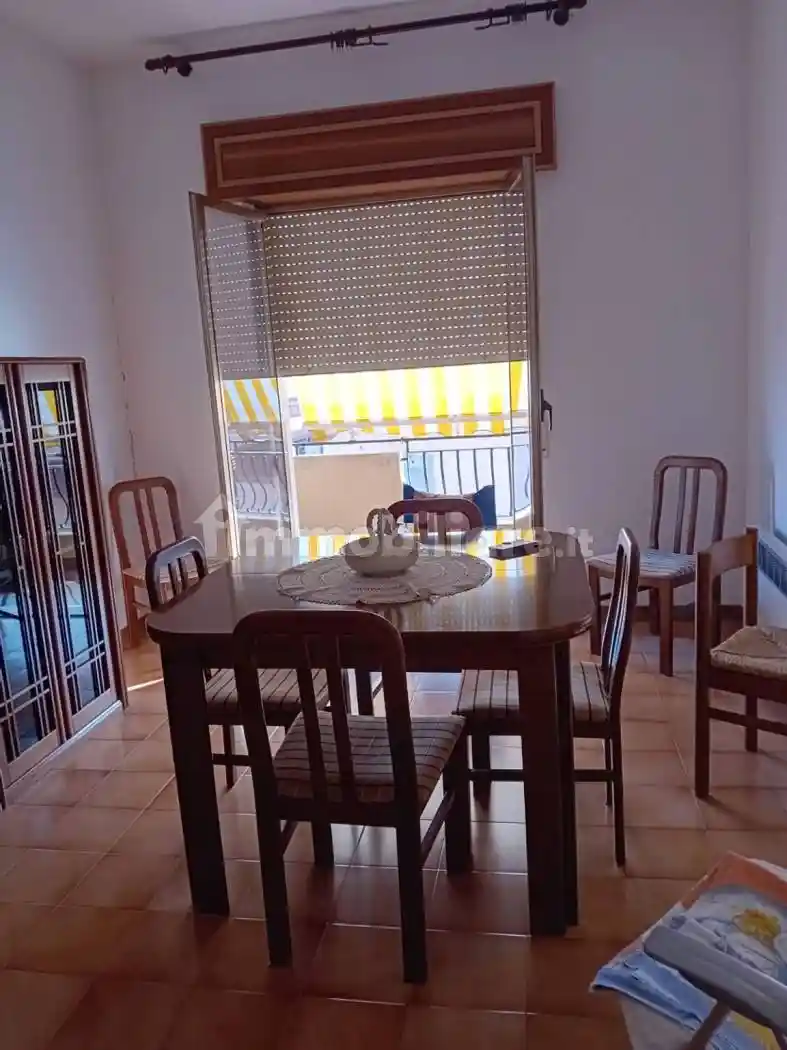 Trilocale via 24 Maggio, Centro, Bovalino - foto 2