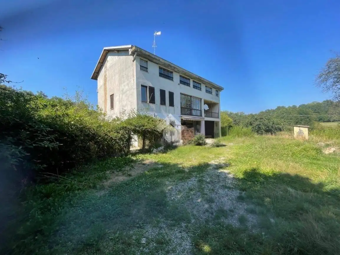 Casa indipendente in vendita a Gattico-Veruno