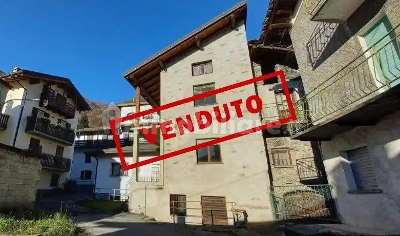 Casa indipendente in vendita a Gordona