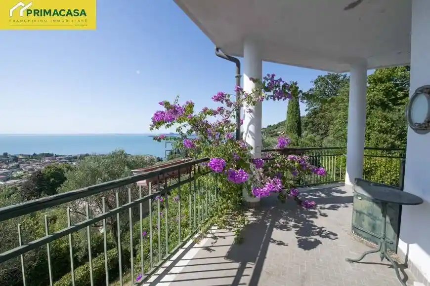 Villa in vendita a Toscolano-Maderno