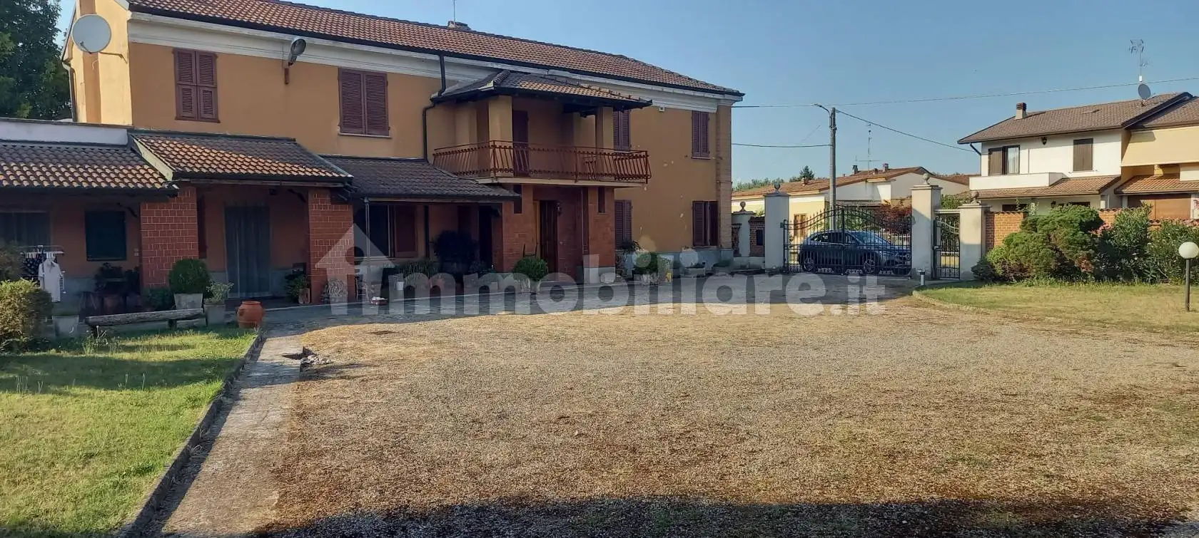 Villa in vendita a Pieve Porto Morone