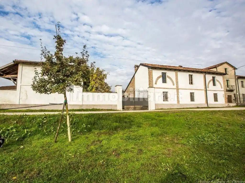 Cascina, da ristrutturare, 400 m², Centro, Cornovecchio - foto 5
