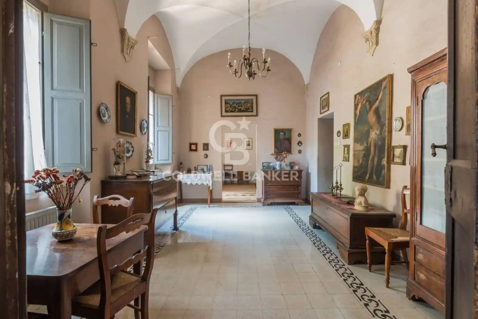 Palazzo - Edificio in vendita a Urbino