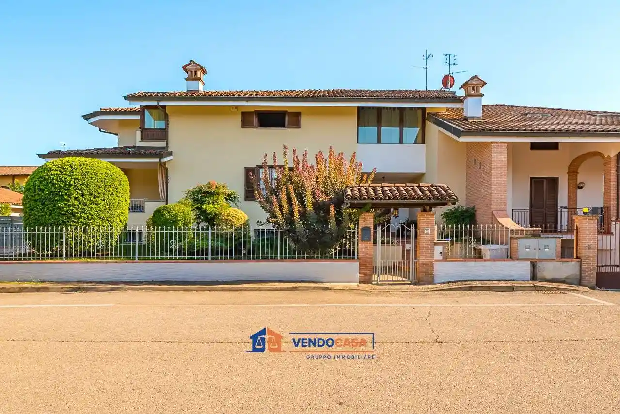 Villa in vendita a Cherasco