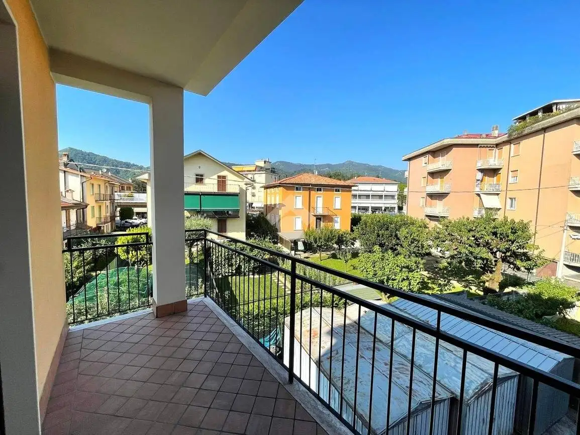 Trilocale via   Tommaseo 14, Almè - foto 2