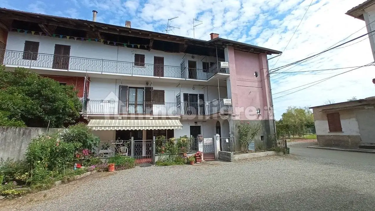Casa indipendente in vendita a Cavallirio