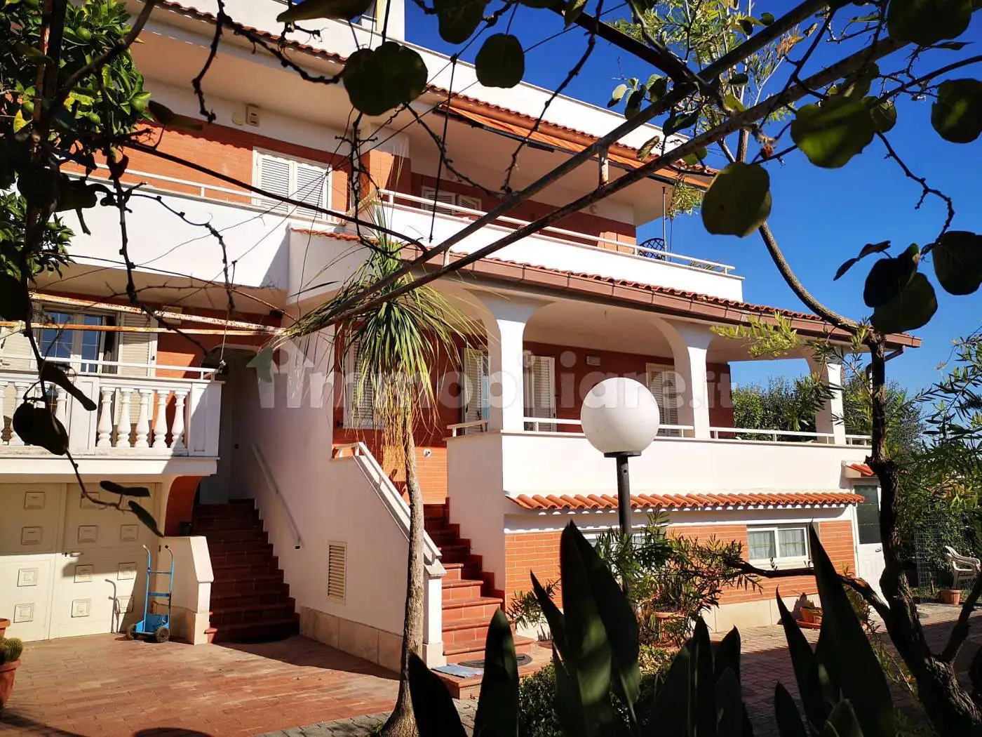 Villa in vendita a Aprilia