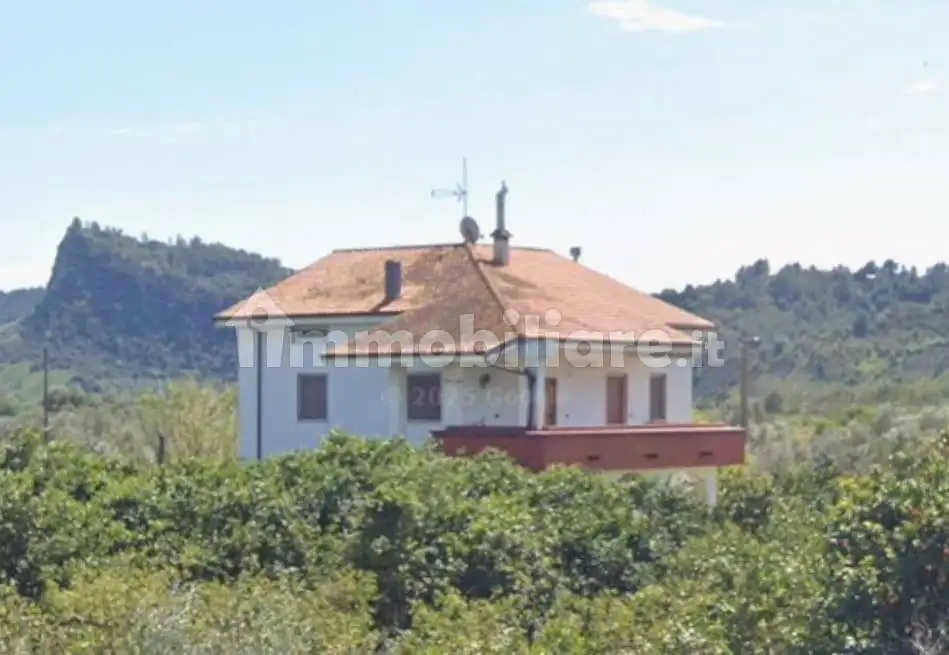 Villa unifamiliare Località Baronessa 1, Belvedere di Spinello - foto 3