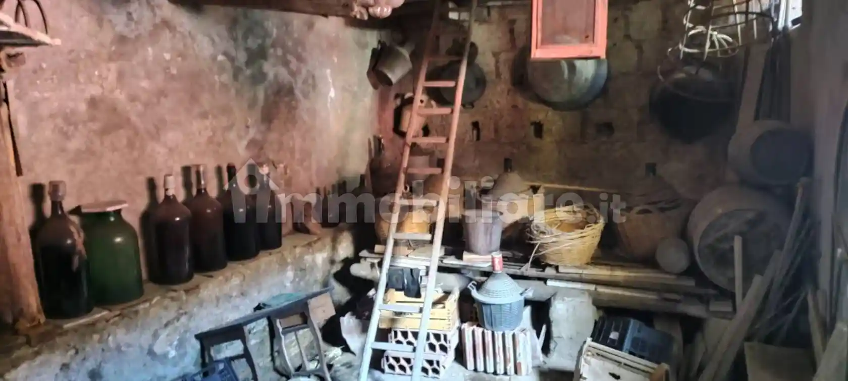 Palazzo - Edificio in vendita a Rometta